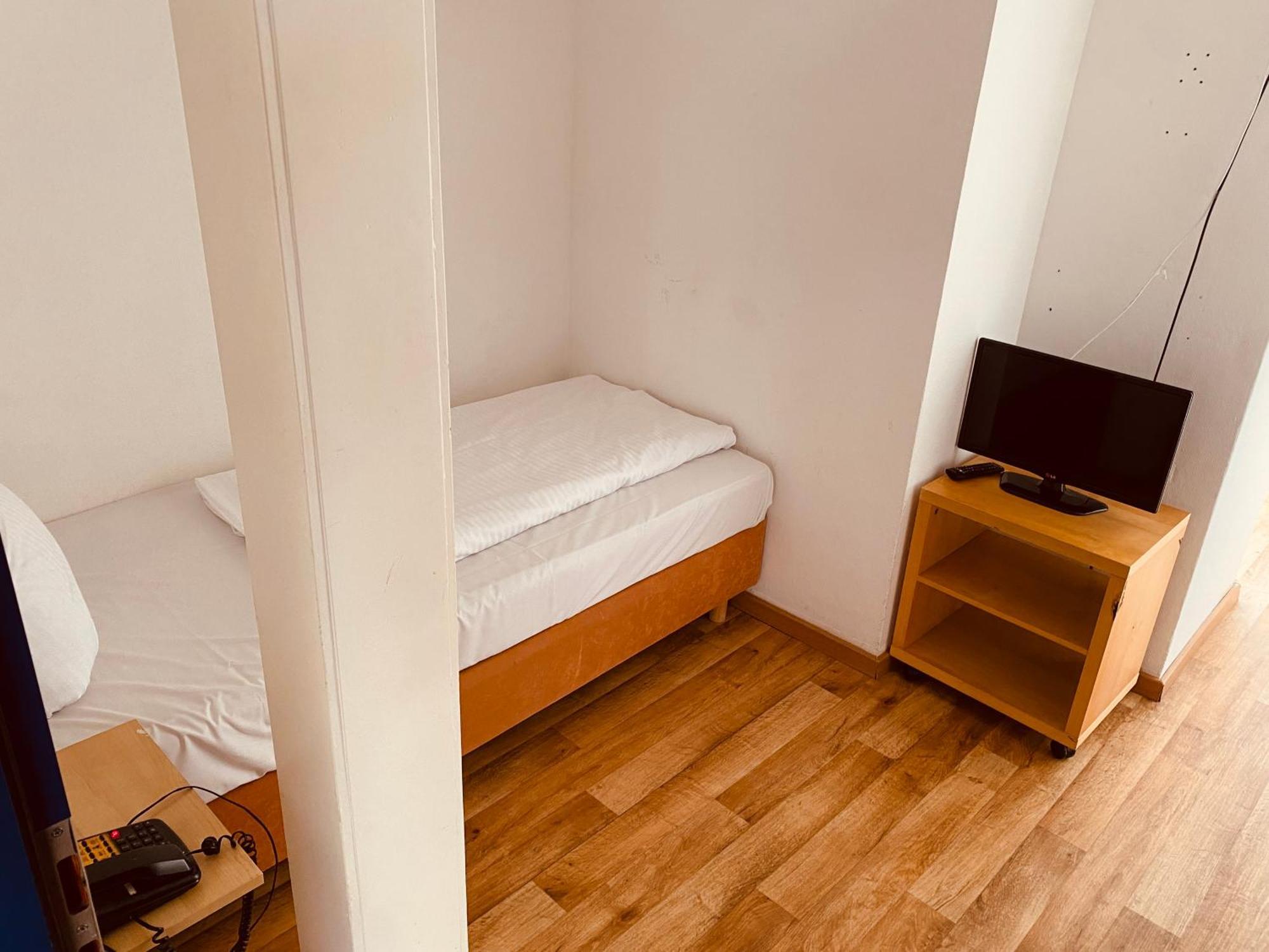 Stay Inn Central Station Frankfurt am Main Zimmer foto